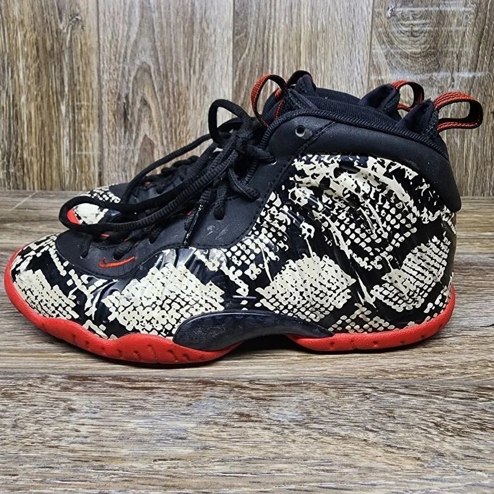 Nike‎ Air Foamposite One Albino Snakeskin Kids 5Y